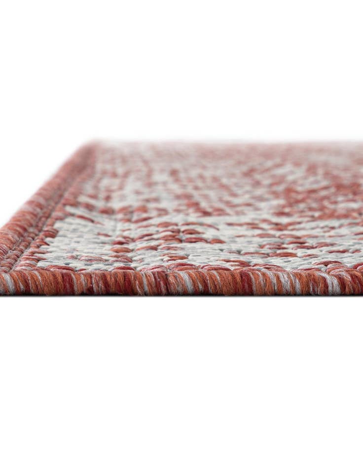 Detail image of  5' 3 x 8'  Washable Traditional Indoor / Outdoor Rug