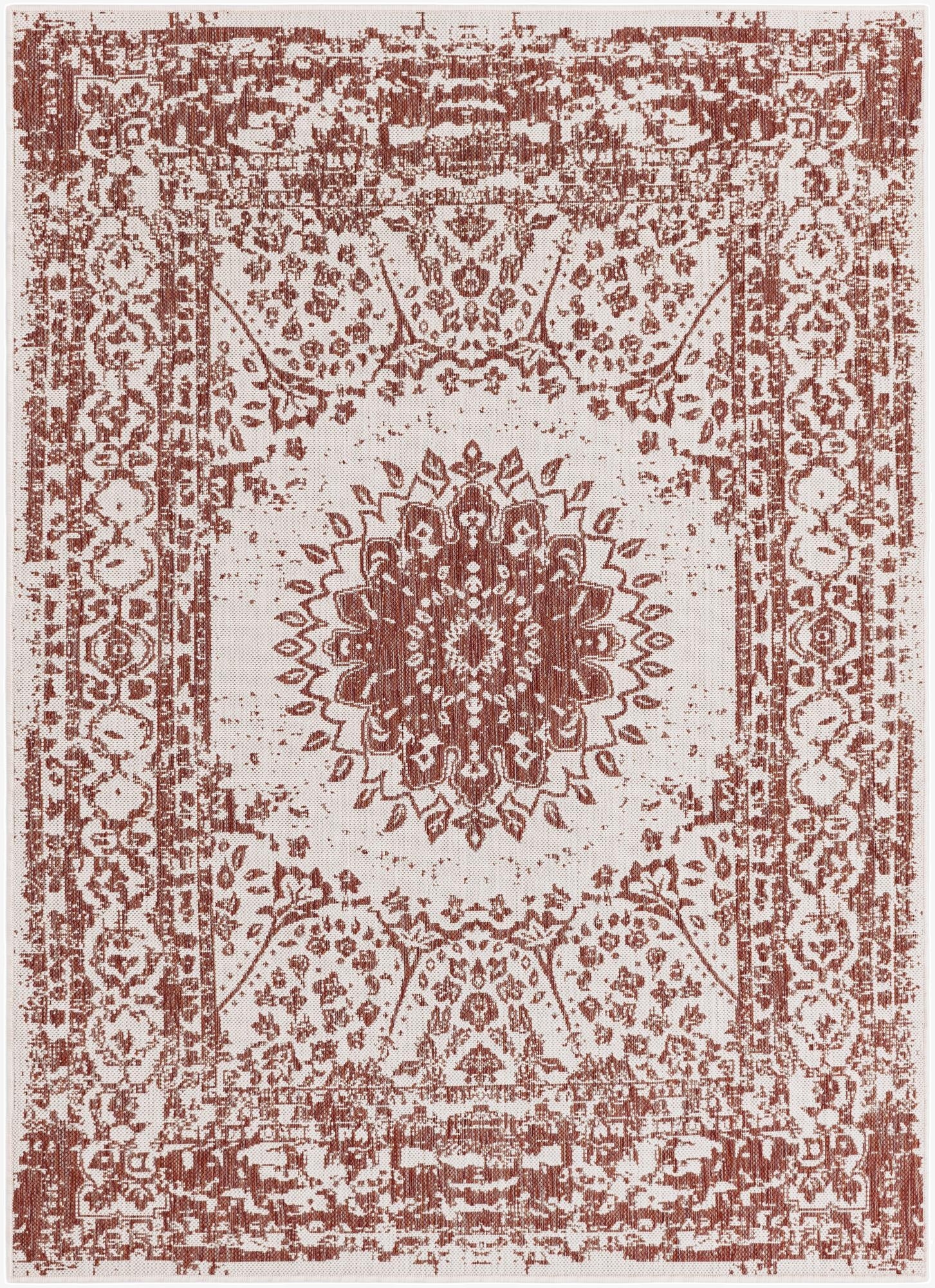  5' 3 x 7'  Washable Traditional Indoor / Outdoor Rug