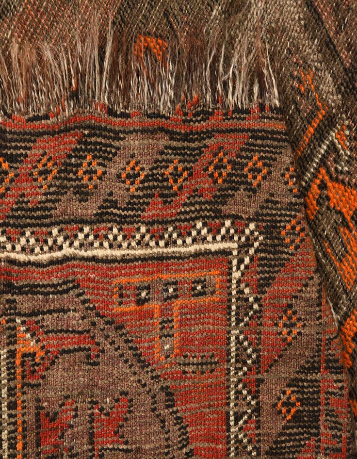 Detail image of  3' 2 x 4' 8  Hand Knotted Shiraz Persian Wool Rug