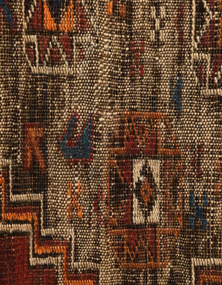 Detail image of  3' 9 x 6' 10  Hand Knotted Shiraz Persian Wool Rug