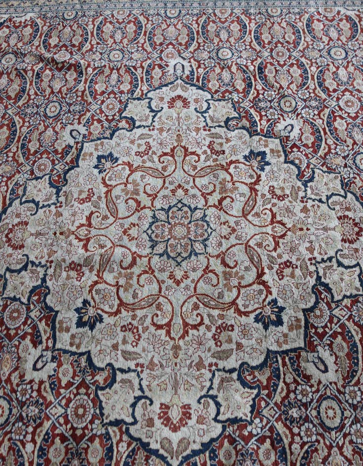 Detail image of  9' 4 x 12' 10  Hand Knotted Tabriz Persian Rug