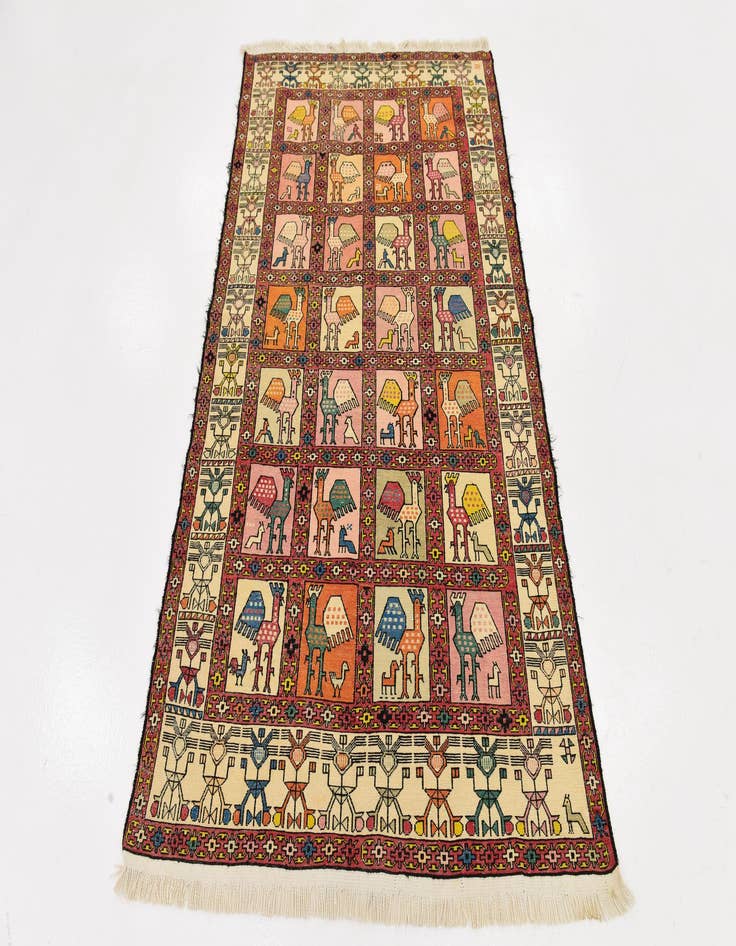 Detail image of  3' 10 x 6' Tapestry Wool Rug