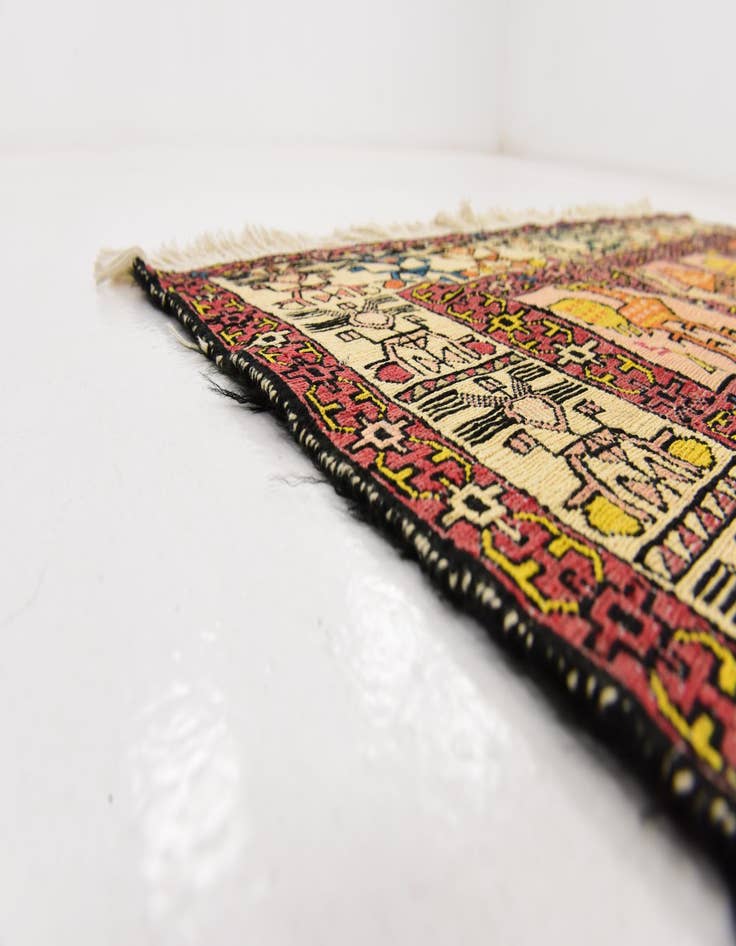 Detail image of  3' 10 x 6' Tapestry Wool Rug