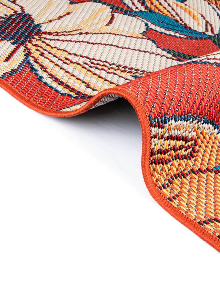 Detail image of  4' x 4'  Washable Baja Indoor / Outdoor Round Rug