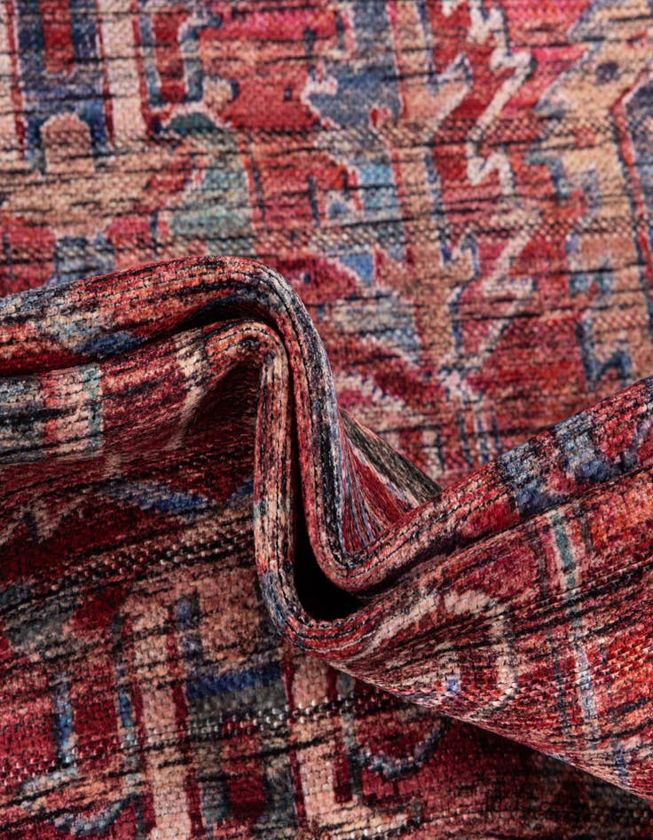 Detail image of  10' 6 x 10' 6  Washable Maahru Round Rug