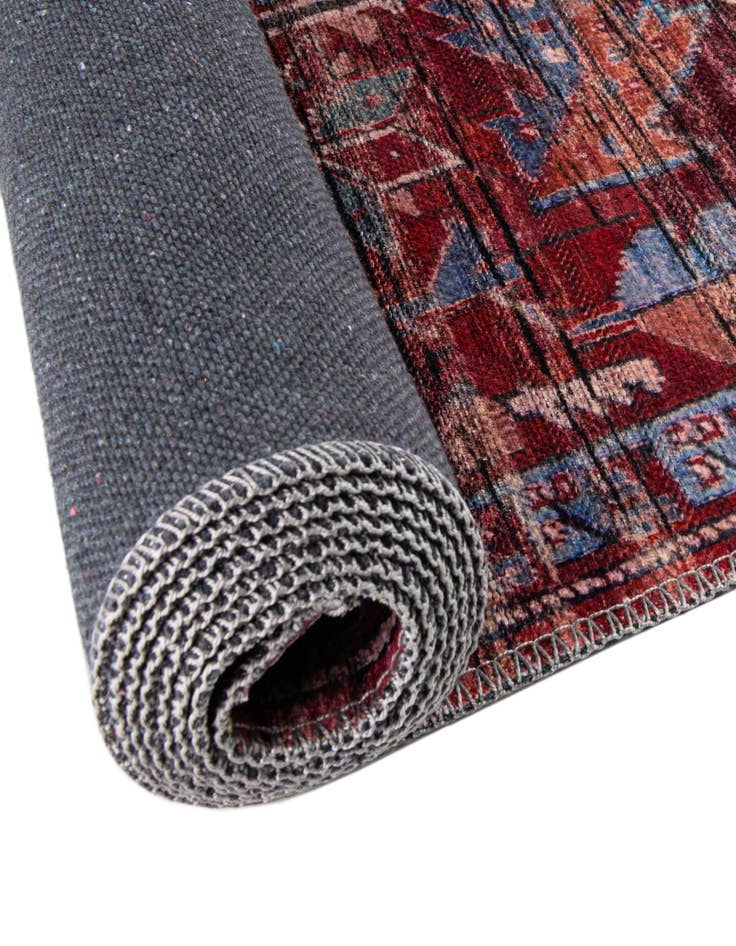 Detail image of  10' 6 x 10' 6  Washable Maahru Round Rug