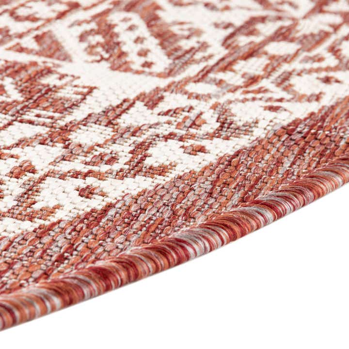 Rust Red 7' 10 x 7' 10 Aztec Indoor / Outdoor Round Rug | Rugs.com