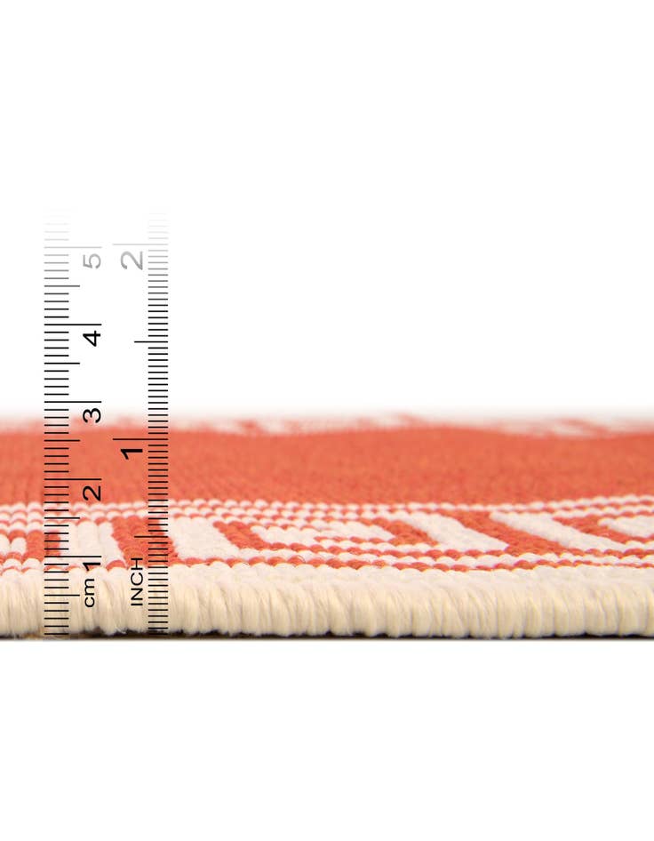 Detail image of  4' x 4'  Washable Coastal Indoor / Outdoor Round Rug