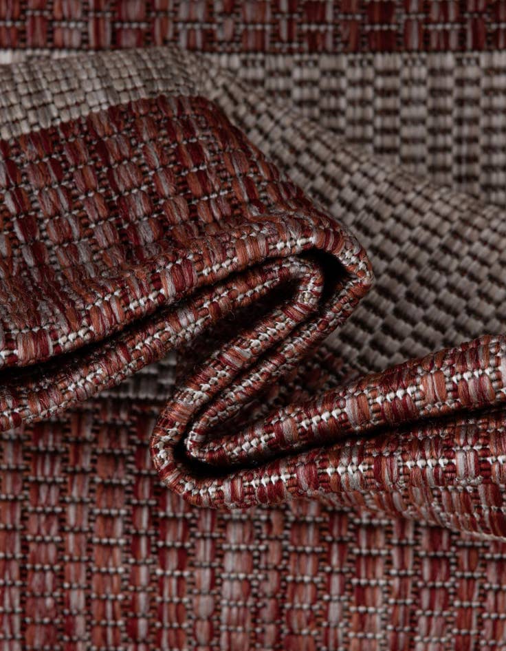 Detail image of  5' 3 x 5' 3  Washable Ribbon Indoor / Outdoor Round Rug