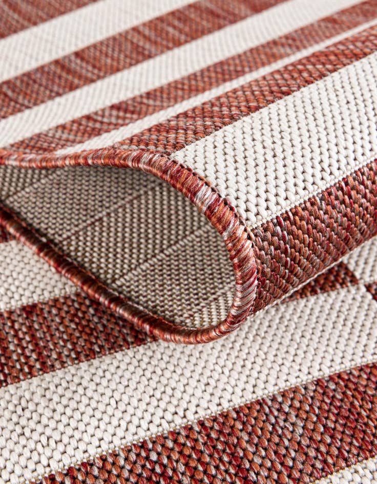 Detail image of  4' x 4'  Washable Ribbon Indoor / Outdoor Round Rug