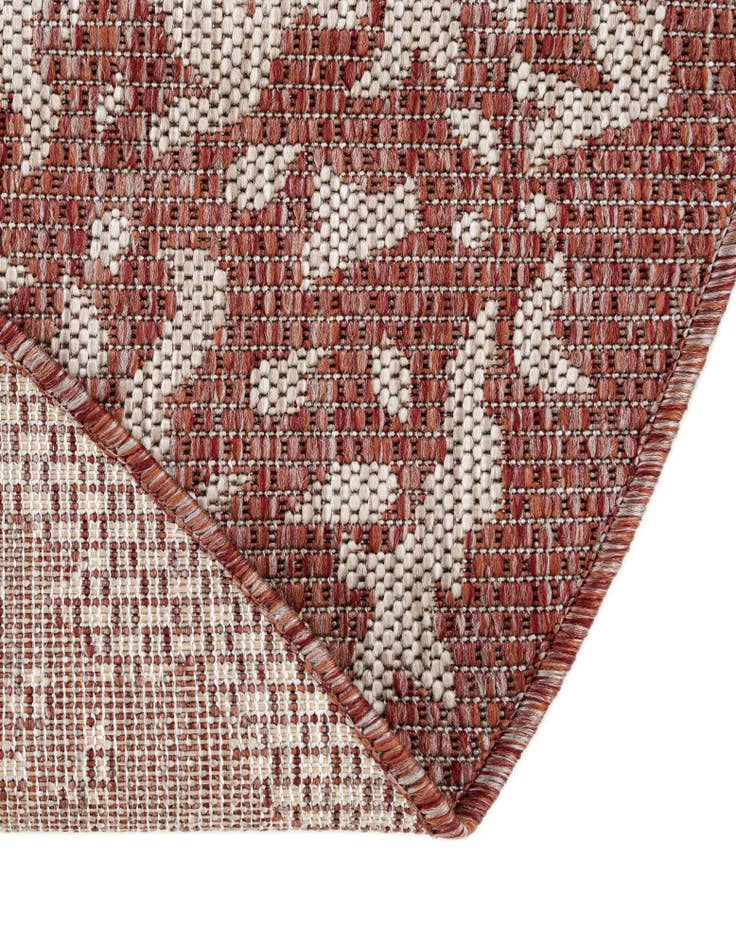 Detail image of  4' x 4'  Washable Traditional Indoor / Outdoor Round Rug