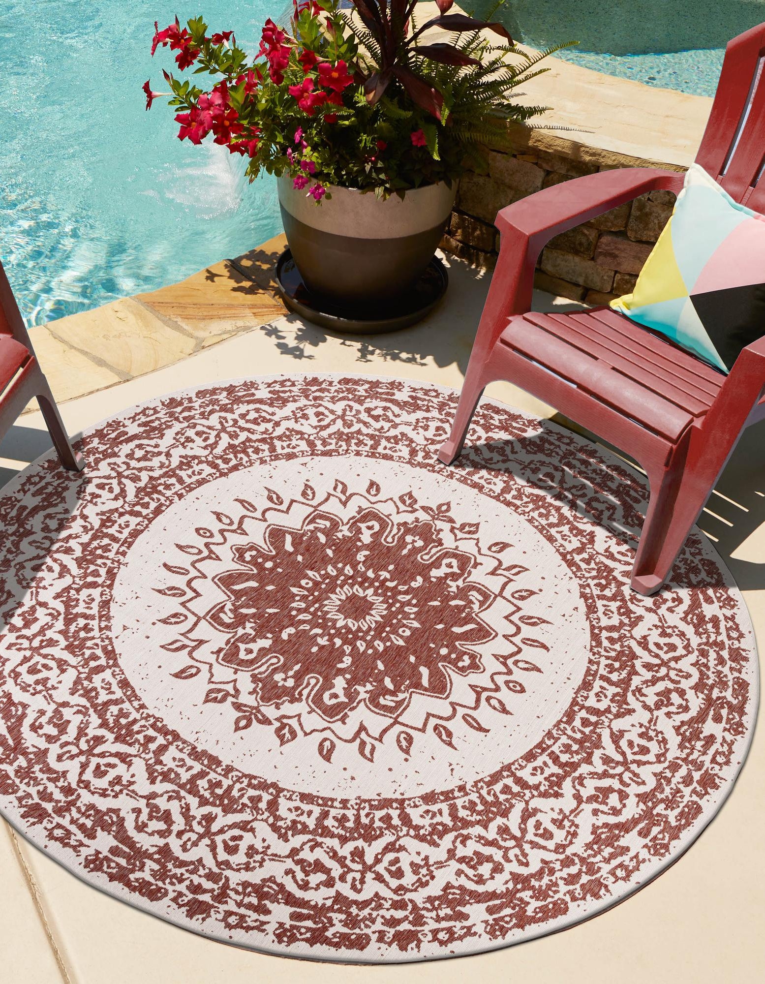 Rust Red 10' x 10' Traditional Indoor / Outdoor Round Rug | Rugs.com