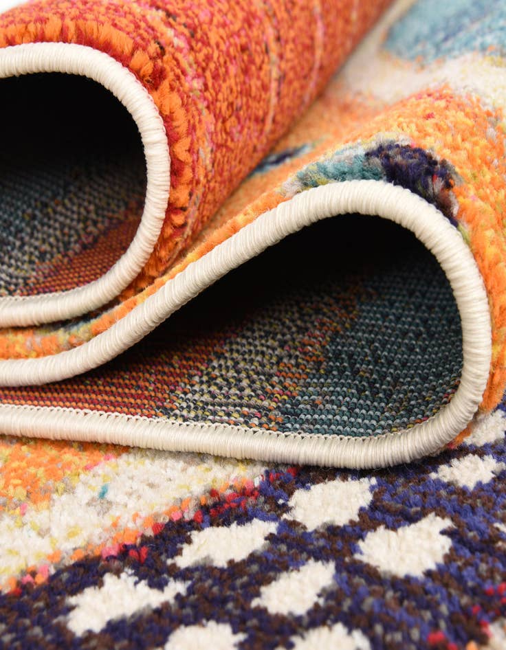 Detail image of 2' 2 x 6' 7 Washable Amalfi Runner Rug
