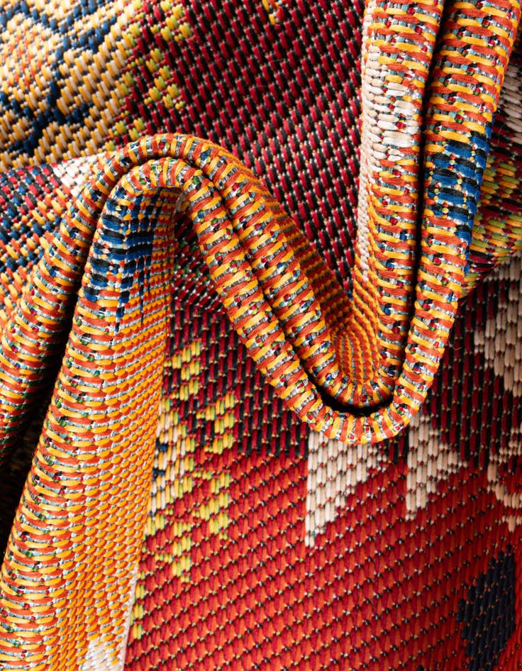 Detail image of  2' 7 x 10'  Washable Baja Indoor / Outdoor Runner Rug