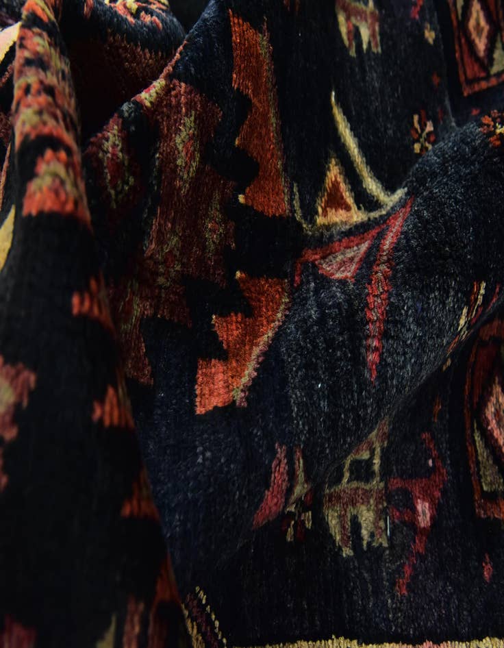 Detail image of  3' 10 x 7' 4  Hand Knotted Hamedan Persian Wool Runner Rug