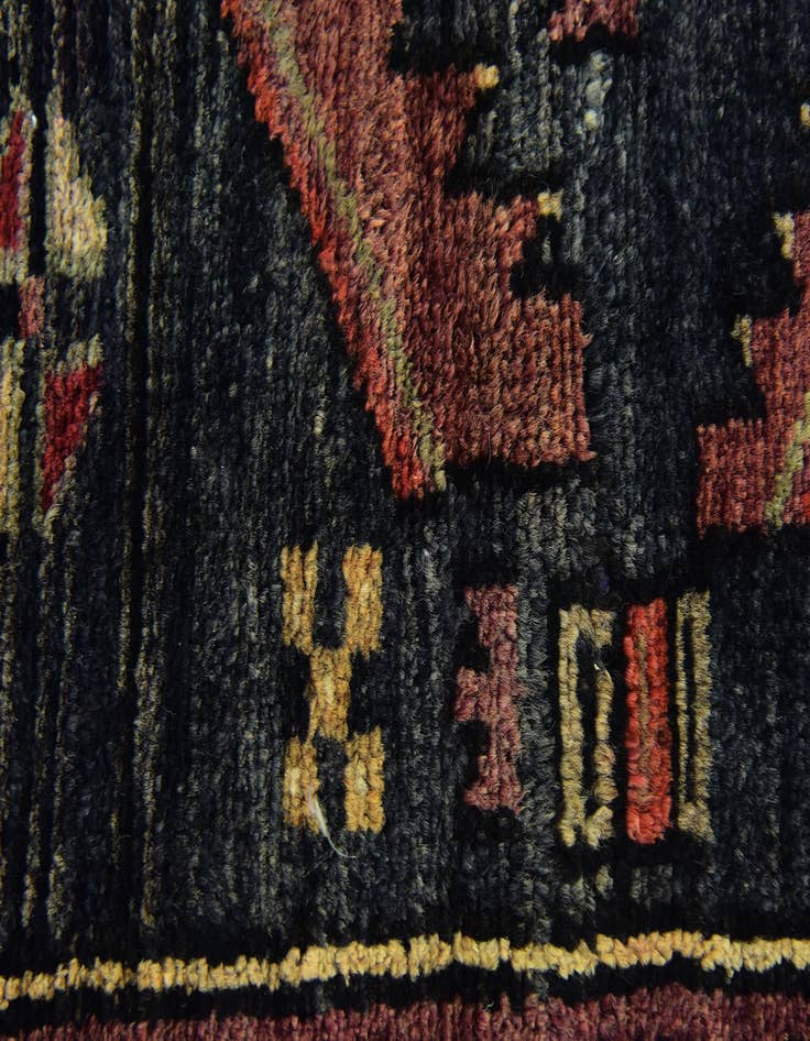 Detail image of  3' 10 x 7' 4  Hand Knotted Hamedan Persian Wool Runner Rug
