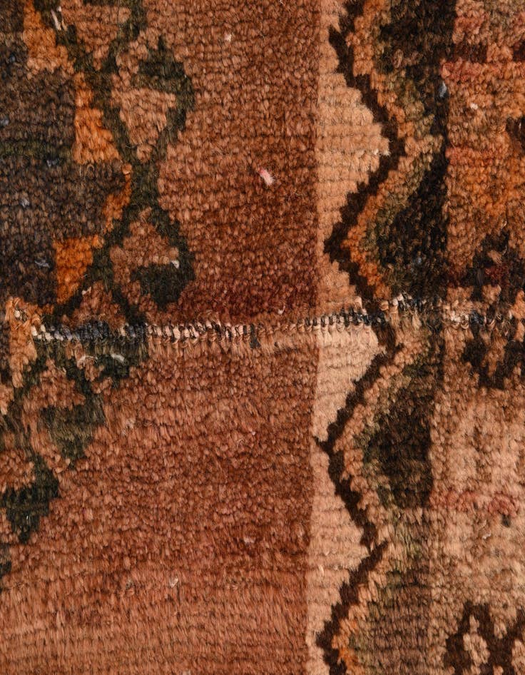 Detail image of  3' 9 x 8'  Hand Knotted Hamedan Persian Wool Runner Rug