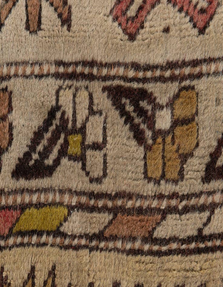 Detail image of 3' 11 x 7' 8 Hand Knotted Kars Wool Runner Rug