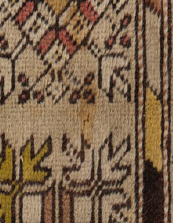Detail image of 3' 11 x 7' 8 Hand Knotted Kars Wool Runner Rug