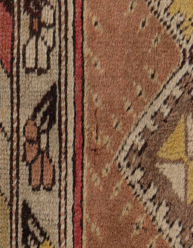Detail image of 3' 11 x 7' 8 Hand Knotted Kars Wool Runner Rug