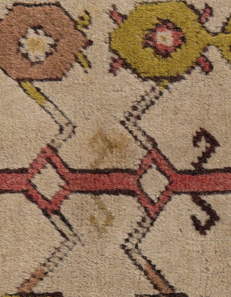 Detail image of 3' 11 x 7' 8 Hand Knotted Kars Wool Runner Rug