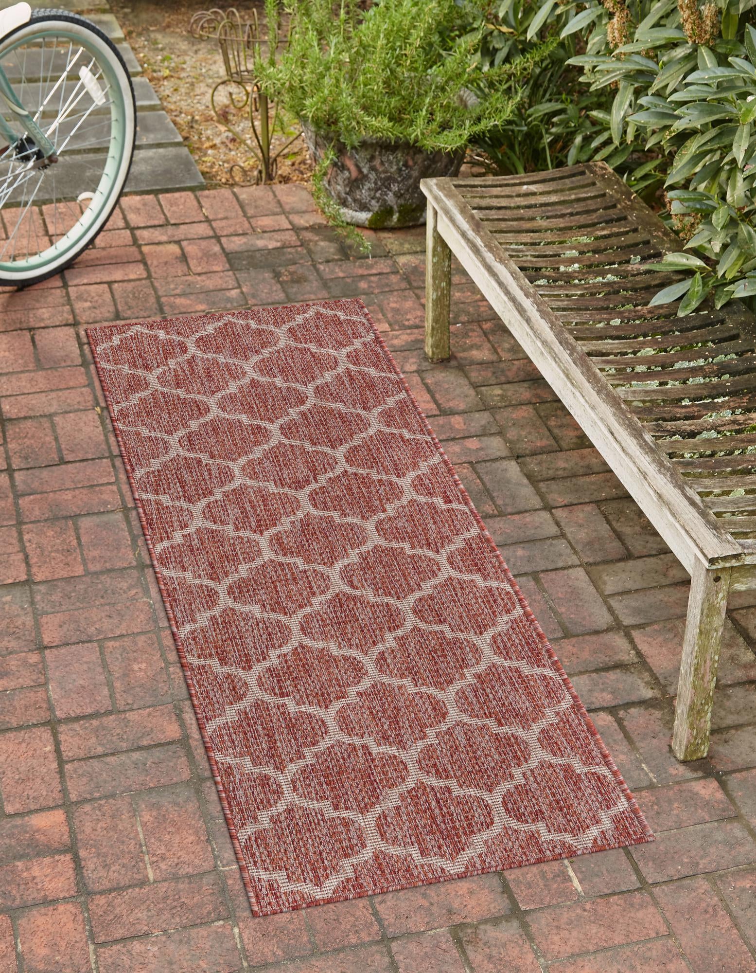 Rust Red 2' 7 x 10' Hudson Lattice Indoor / Outdoor Runner Rug | Rugs.com
