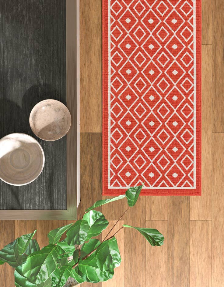 Detail image of  2' x 6'  Washable Lattice Indoor / Outdoor Runner Rug