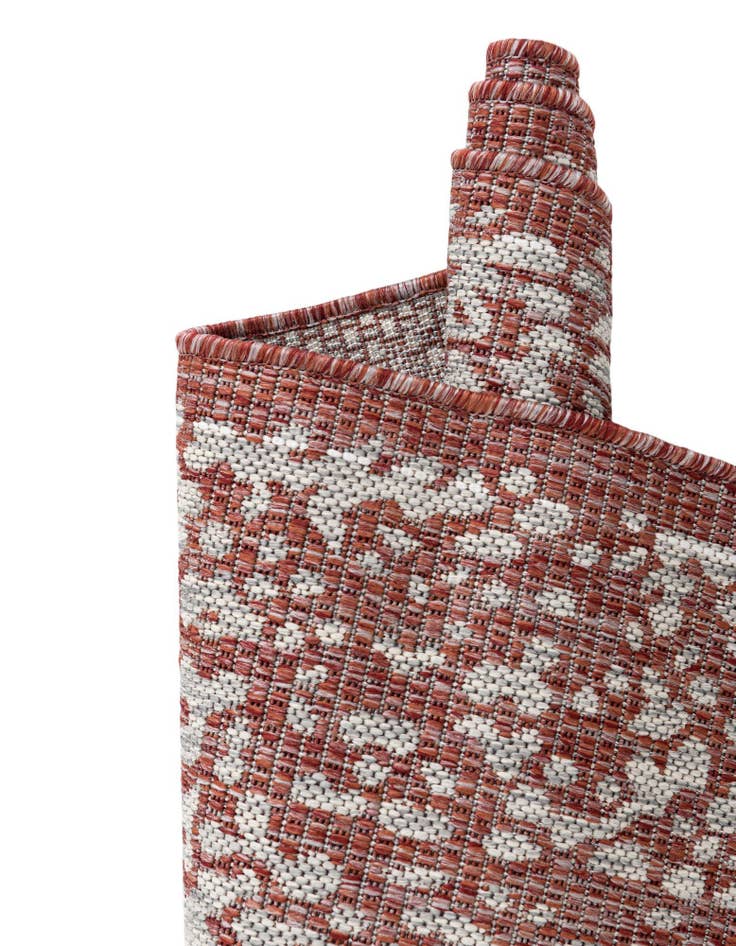 Detail image of  2' 7 x 10'  Washable Traditional Indoor / Outdoor Runner Rug