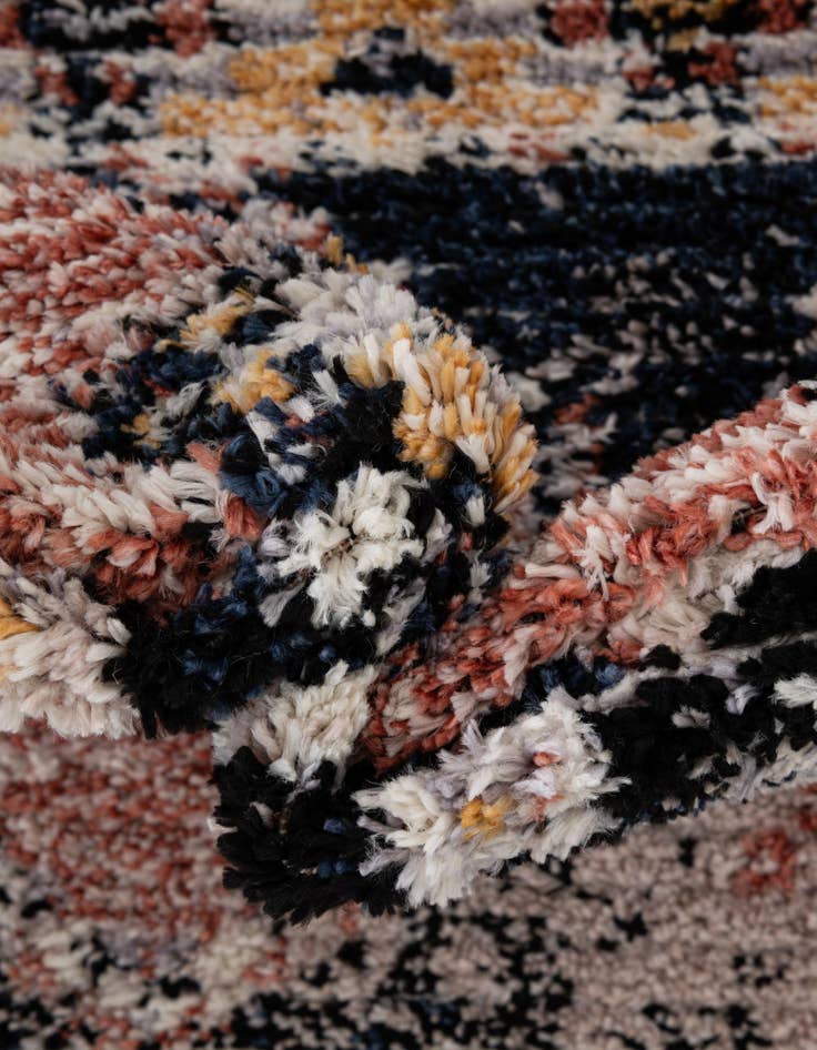 Detail image of  2' 7 x 12' Tucson Runner Rug