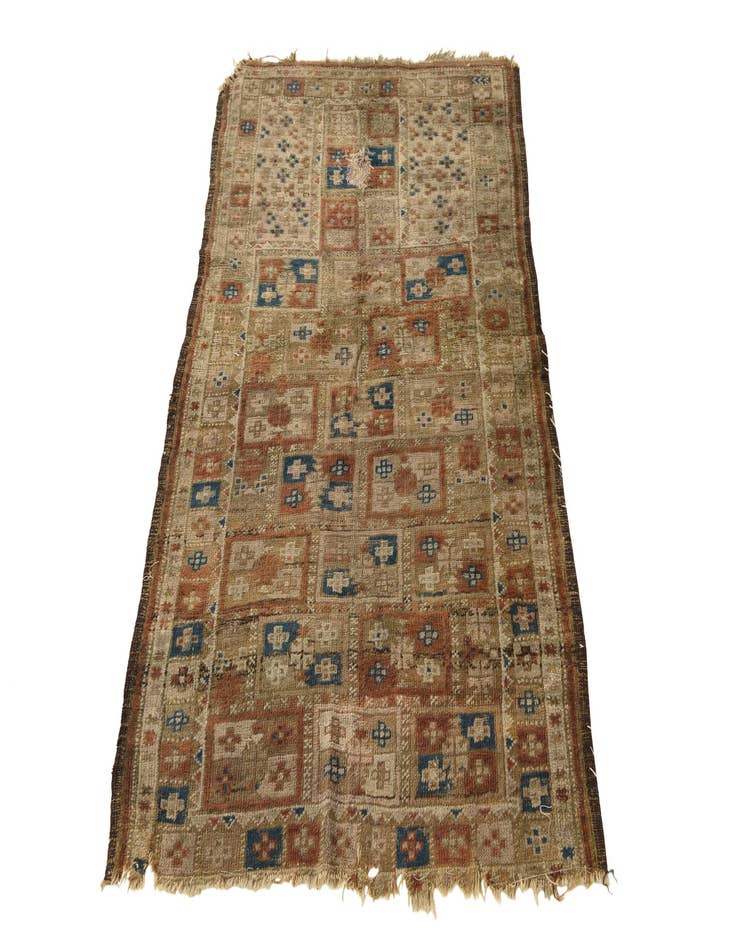 Detail image of  3' 10 x 4' 5  Hand Knotted Hamedan Persian Wool Square Rug