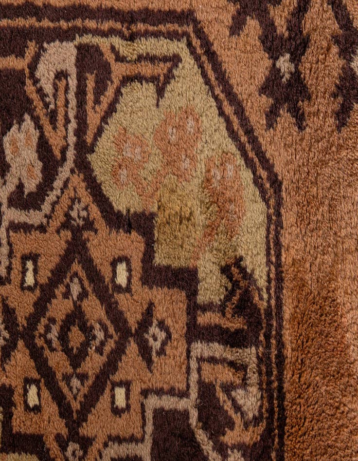 Detail image of  8' 3 x 11' 5  Hand Knotted Khal Mohammadi Wool Square Rug