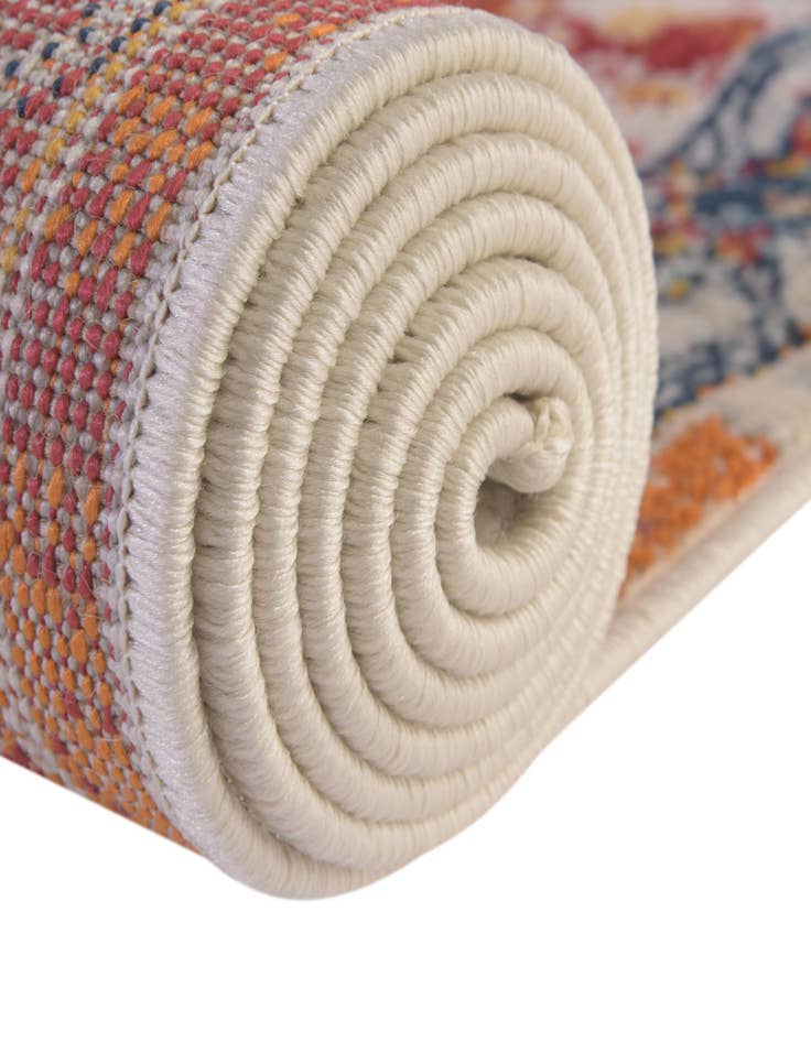 Detail image of  7' 10 x 7' 10 Madeline Vintage Square Rug