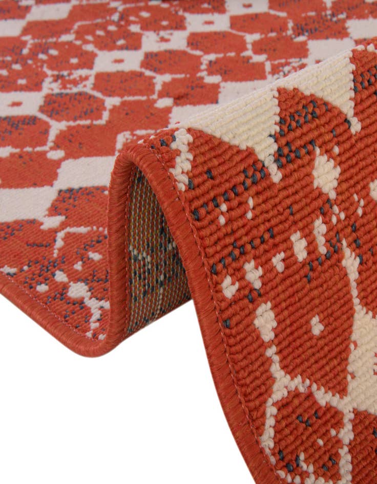 Detail image of  7' 10 x 7' 10  Washable Lattice Indoor / Outdoor Square Rug