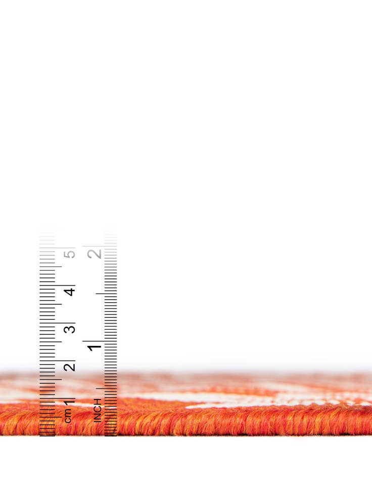 Detail image of  7' 10 x 7' 10  Washable Lattice Indoor / Outdoor Square Rug