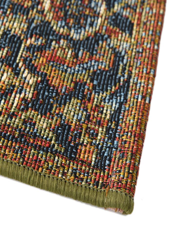Detail image of  6' x 6'  Washable Traditional Indoor / Outdoor Square Rug