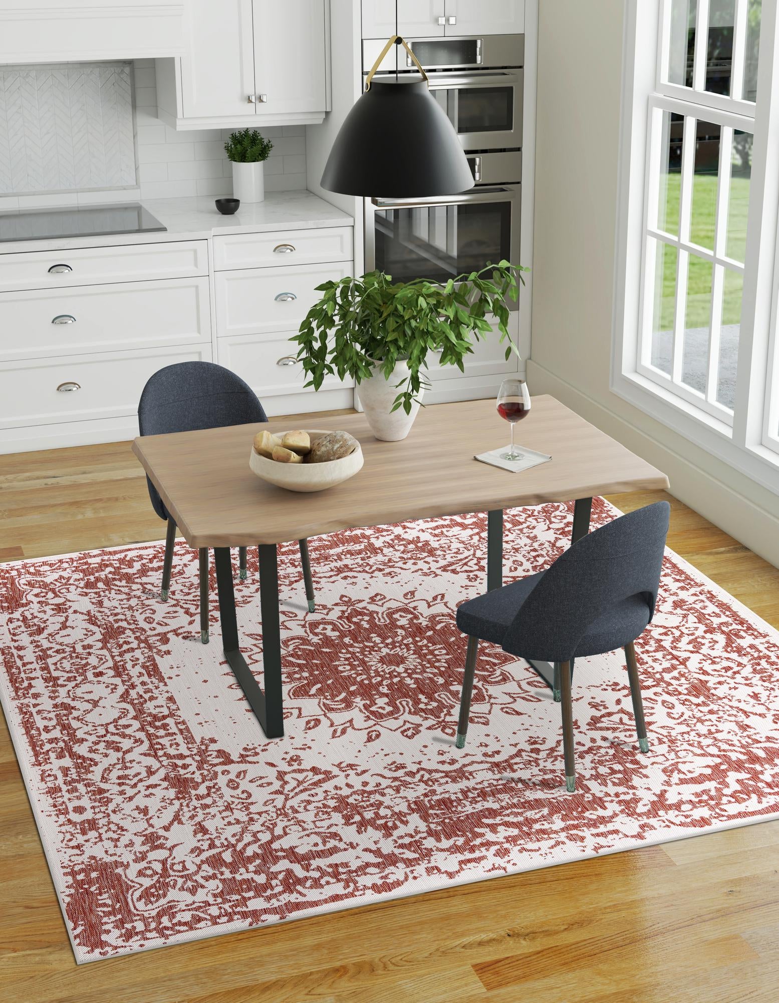 Rust Red 7' 10 x 7' 10 Traditional Indoor / Outdoor Square Rug | Rugs.com