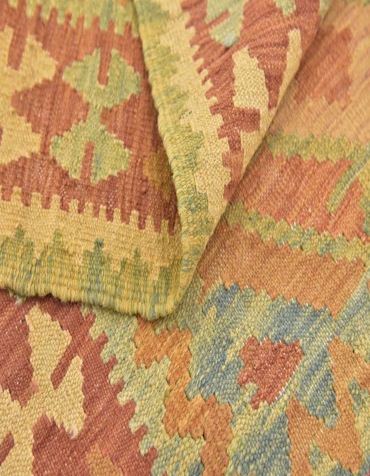 Detail image of  2' 9 x 4' 5  Hand Woven Kilim Waziri Wool Rug