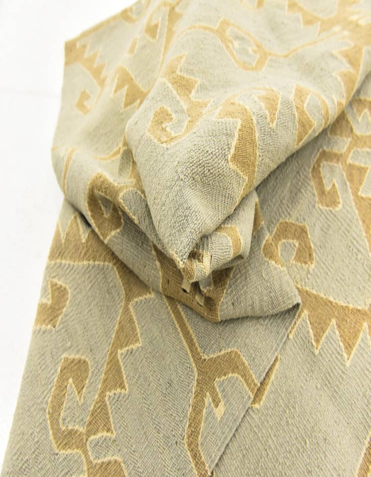 Detail image of  6' 2 x 8' 9  Hand Woven Kilim Modern Wool Rug