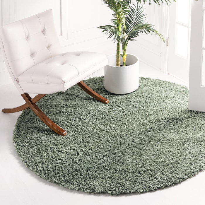 Pebble Gray 4' x 4' Soft Solid Shag Round Rug | Rugs.com
