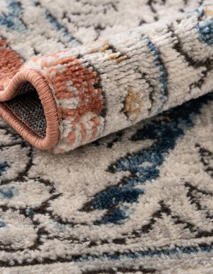 Detail image of  4' x 6' Nyla Oval Rug