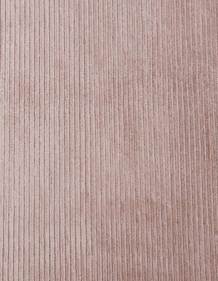 Detail image of  6' 6 x 9' 10  Hand Knotted Darya Wool Rug