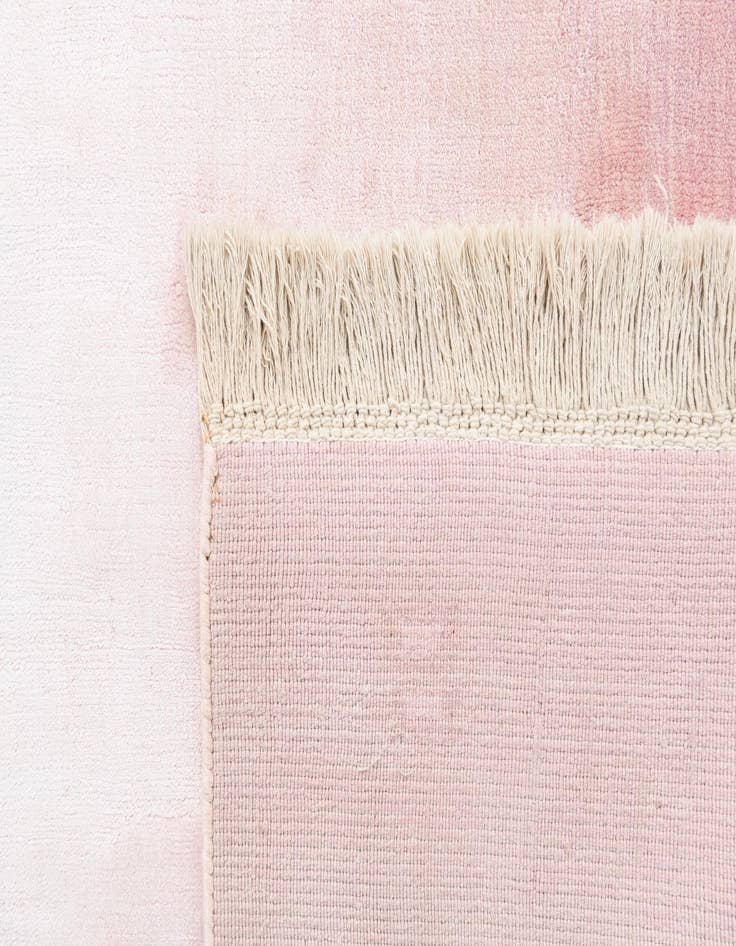 Detail image of  5' 7 x 8'  Hand Knotted Darya Wool Rug