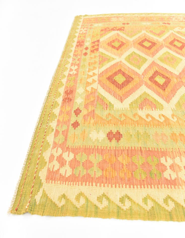 Detail image of  4' 9 x 6' 8  Hand Woven Kilim Waziri Wool Rug