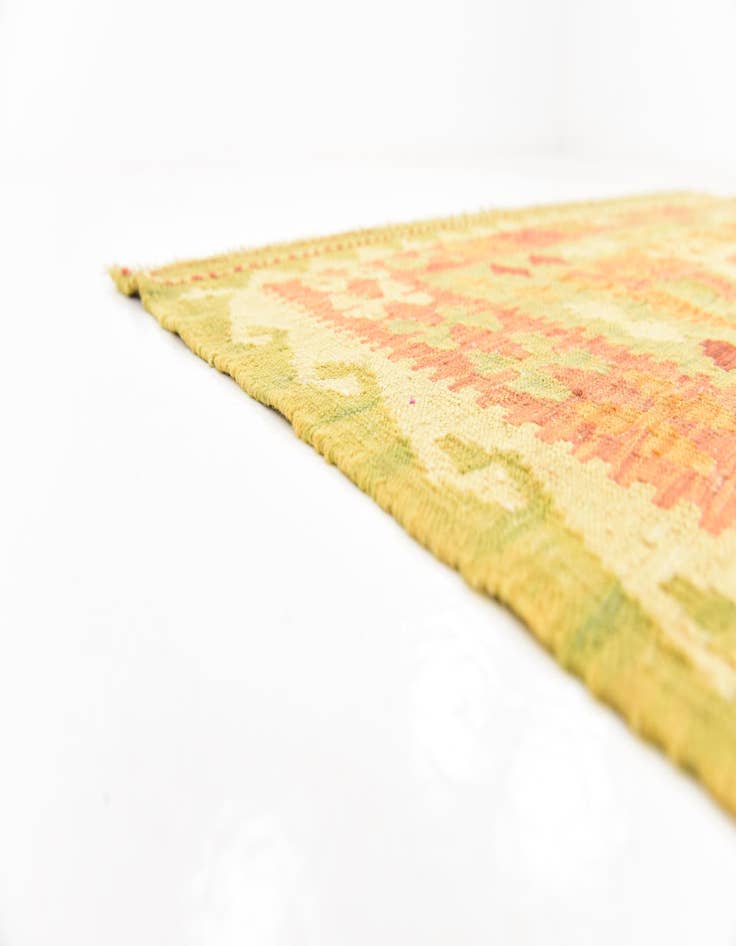 Detail image of  4' 9 x 6' 8  Hand Woven Kilim Waziri Wool Rug