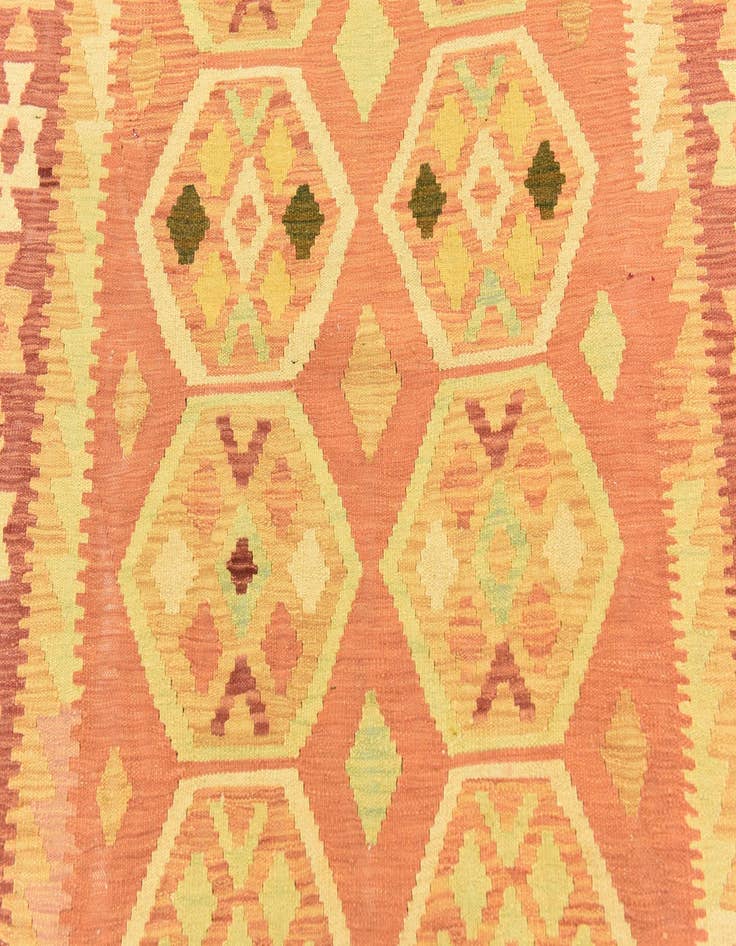 Detail image of  4' 9 x 6' 7  Hand Woven Kilim Waziri Wool Rug