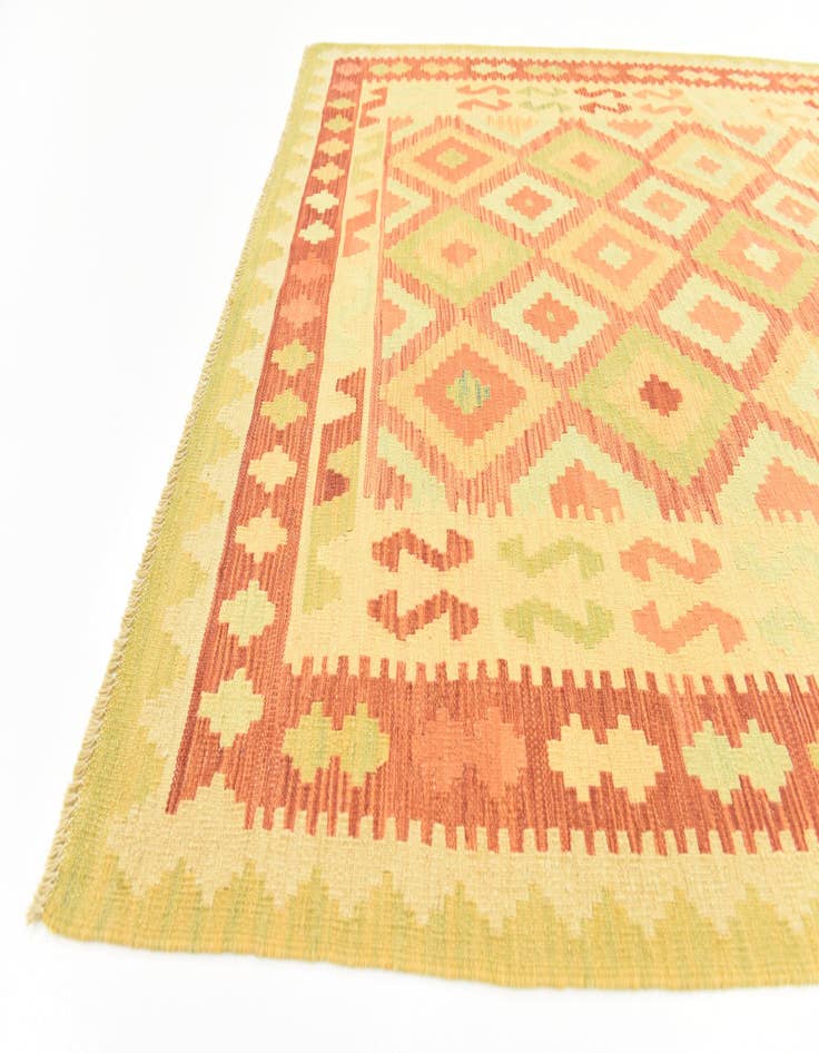 Detail image of  4' 9 x 6' 4  Hand Woven Kilim Waziri Wool Rug