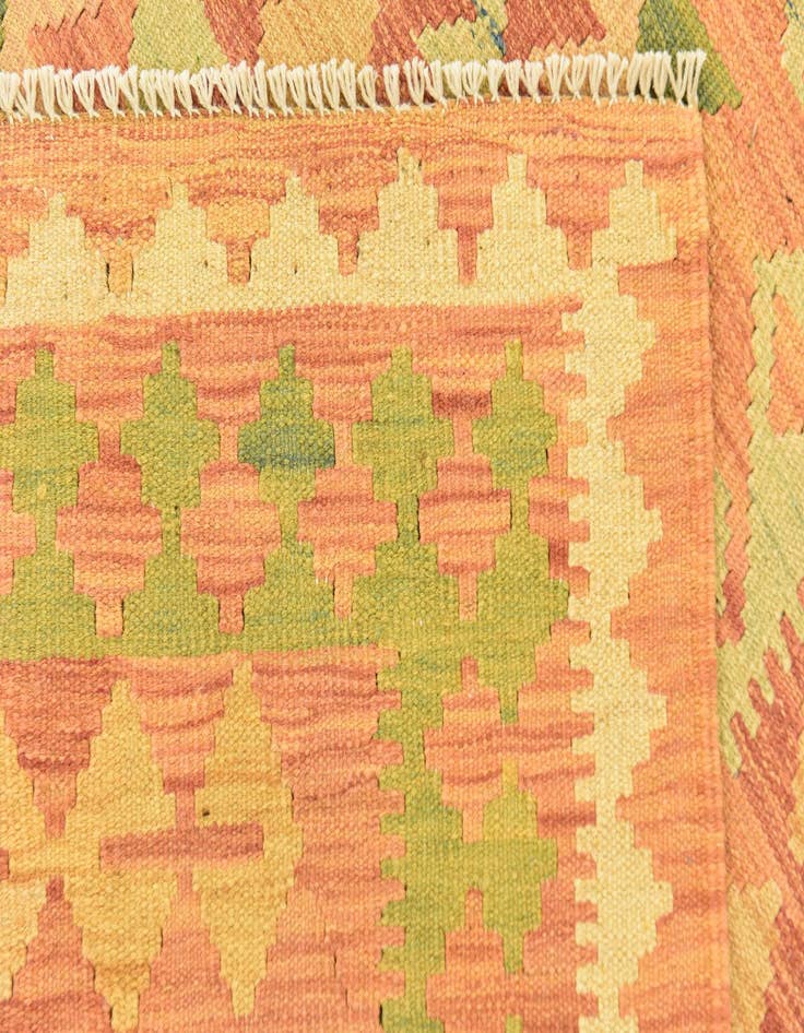 Detail image of  4' 8 x 7'  Hand Woven Kilim Waziri Wool Rug
