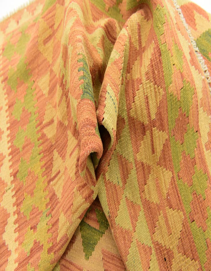 Detail image of  4' 8 x 7'  Hand Woven Kilim Waziri Wool Rug