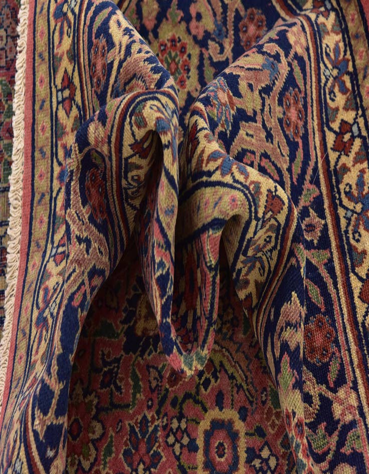 Detail image of  8' 6 x 11' 4  Hand Knotted Sarough Persian Wool Rug