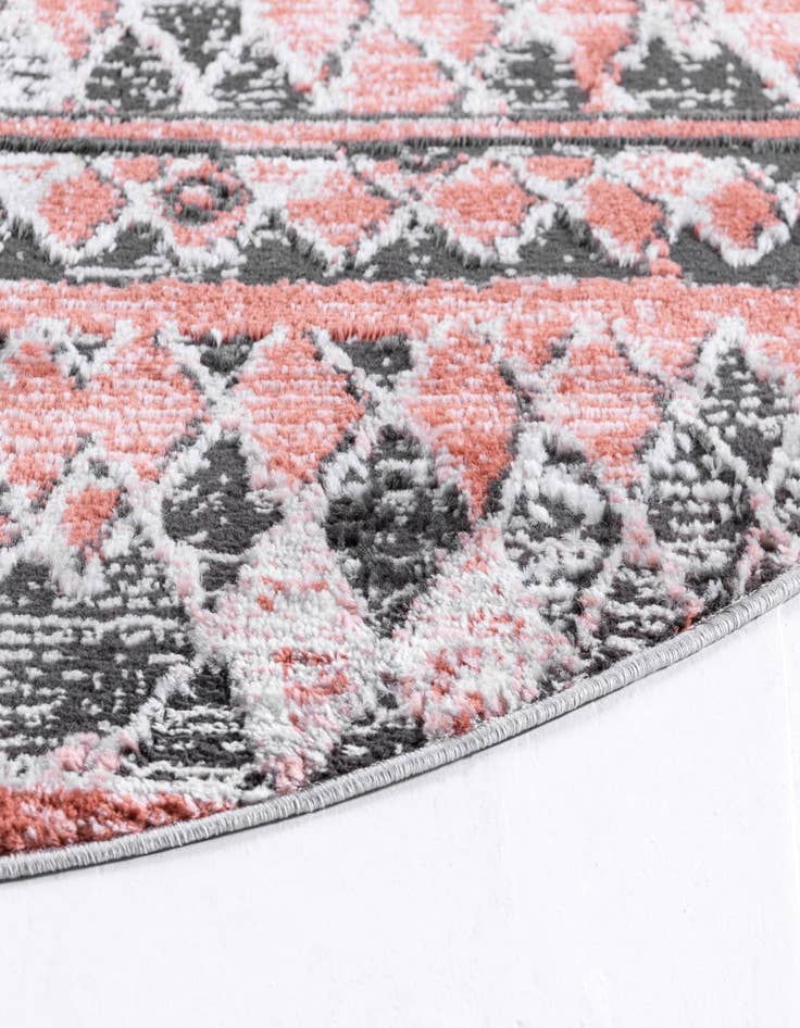 Detail image of  7' x 7' Leipzig Round Rug